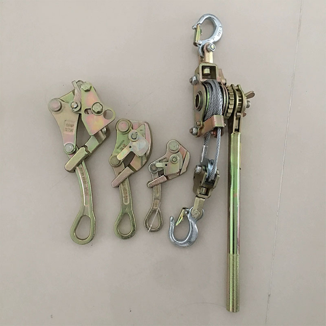 1,5tonov&yacute; nap&iacute;nac&iacute; račňov&yacute; sťahov&aacute;k